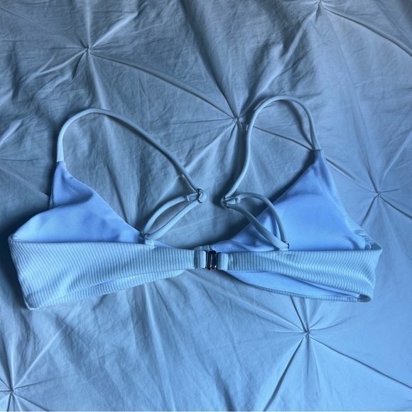 Shein NWOT White Clasped Swim Suit Top - Picture 2 of 3